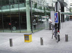 electrical distribution bollard / steel / stainless steel / retractable