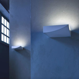 contemporary wall light / aluminum / thermoplastic / LED