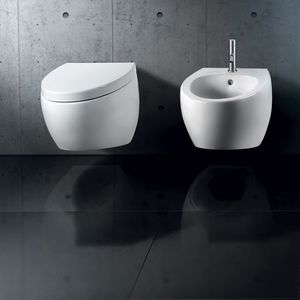 wall-hung bidet / ceramic