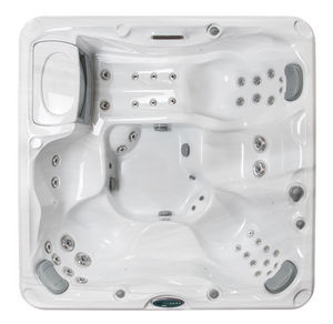 portable hot tub / built-in / square / 6-seater