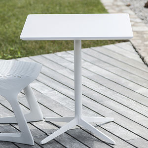 bistrot table / contemporary / wooden / MDF