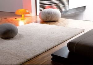 contemporary rug / plain / polyester / rectangular