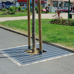 steel tree grate / square