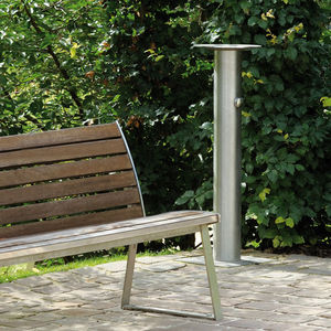 outdoor drinking fountain / steel