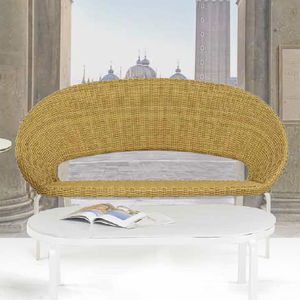 contemporary coffee table / glass / aluminum / oval
