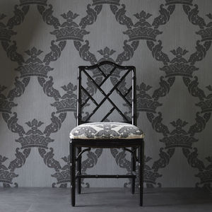 Baroque style wallpaper / damask / Baroque motif