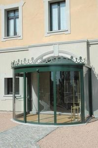 entry door / sliding / steel / automatic