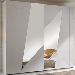 contemporary wardrobe / wooden / lacquered wood / sliding door