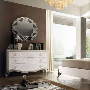 classic chest of drawers / wooden / lacquered wood / white