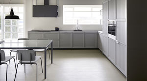 contemporary kitchen / glass / metal / wooden