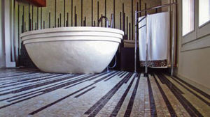 free-standing bathtub / oval / acrylic
