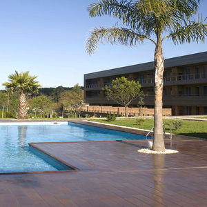 poolside tile / garden / floor / ceramic