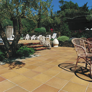 outdoor tile / floor / ceramic / clinker