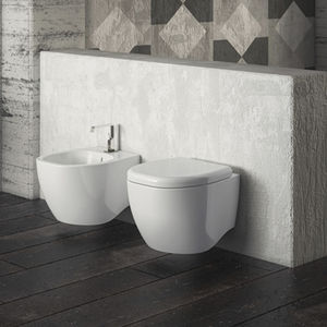 wall-hung toilets / ceramic