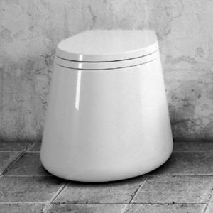 free-standing toilet / ceramic