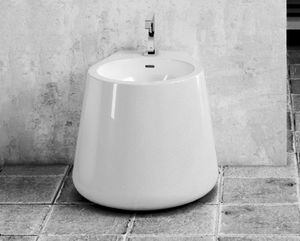 ceramic bidet