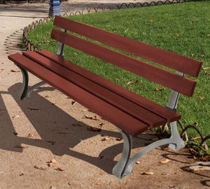 garden bench / contemporary / oak / cast iron