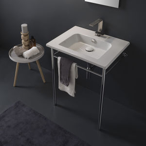metal washbasin stand