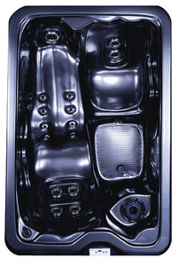 built-in hot tub / rectangular / 3-seater