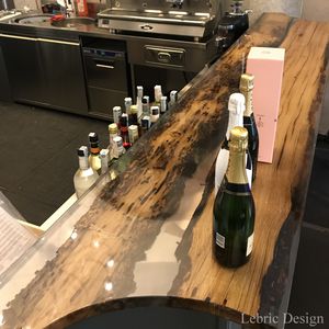 bar counter / kitchen / wooden / upright