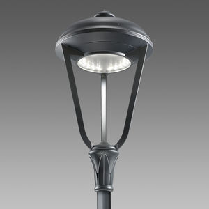 urban lamppost / traditional / cast aluminum / tempered glass facing