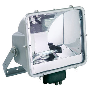 IP66 floodlight / discharge lamp / for public spaces / for sports facilities