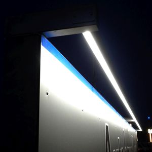 surface-mounted light fixture / LED / linear / outdoor