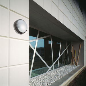 contemporary wall light / outdoor / glass / aluminum