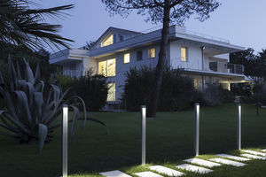 urban bollard light / contemporary / aluminum / LED