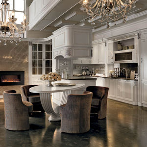 traditional kitchen / lacquered wood / marble / island