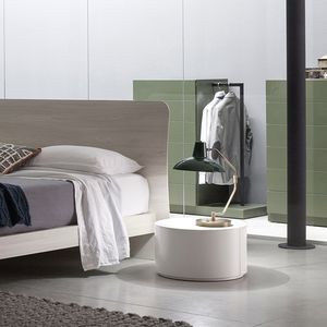 contemporary bedside table / lacquered wood / round / white