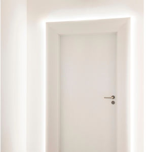 polyurethane molding / interior