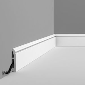 polystyrene baseboard / light