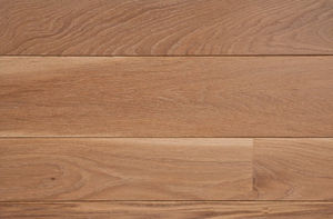 solid parquet flooring / oiled
