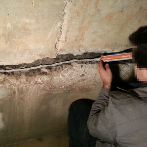 elastomeric sealant / polymer-based / leak-proofing