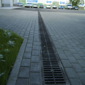 public space drainage channel / fiber-reinforced concrete / with grating