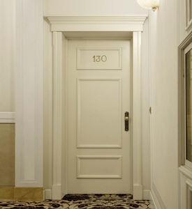 indoor door / swing / wooden / acoustic