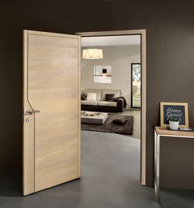 indoor door / swing / oak / flush