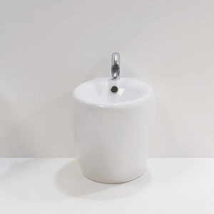 ceramic bidet