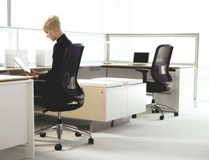 contemporary office armchair / mesh / on casters / with armrests