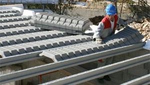 prestressed concrete girder / for floors / precast