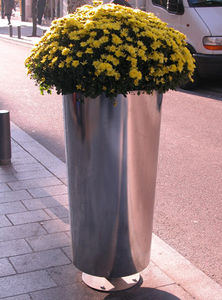 metal planter / contemporary / for public spaces