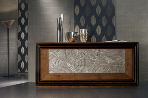 traditional sideboard / wooden