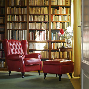 Chesterfield armchair / leather / with footrest / bergere