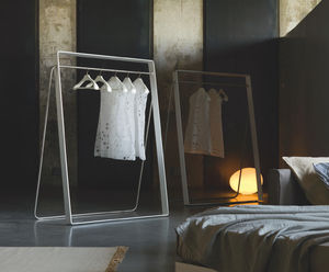 contemporary clothes rack / lacquered steel
