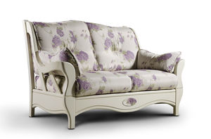 traditional sofa / wooden / fabric / 2-seater