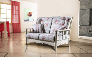 traditional sofa / wooden / fabric / 2-seater