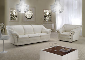 traditional armchair / fabric / leather