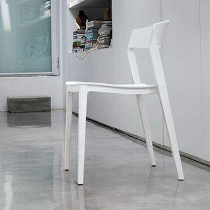 contemporary chair / polypropylene