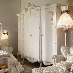 classic wardrobe / lacquered wood / with swing doors